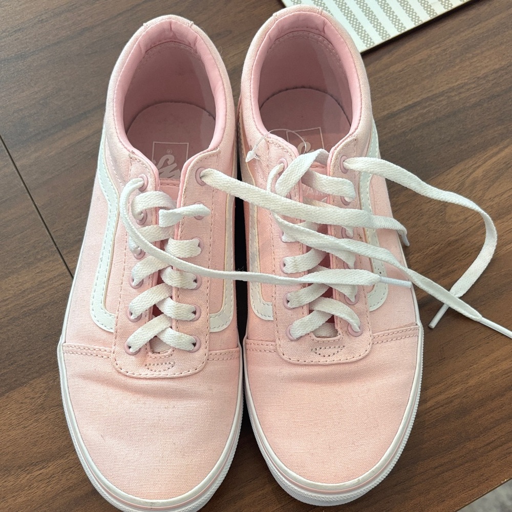 Vans Women's Soft Pink Lace-Up Sneakers
